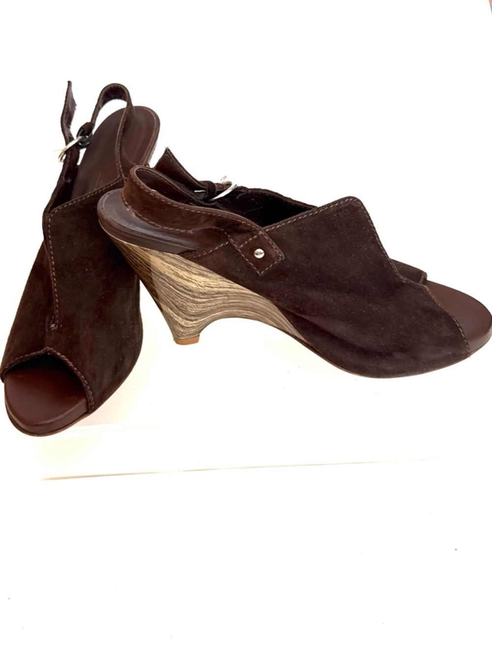 Women’s Brown Suede Peep-Toe Slingback Wedges in Size 38 1/2